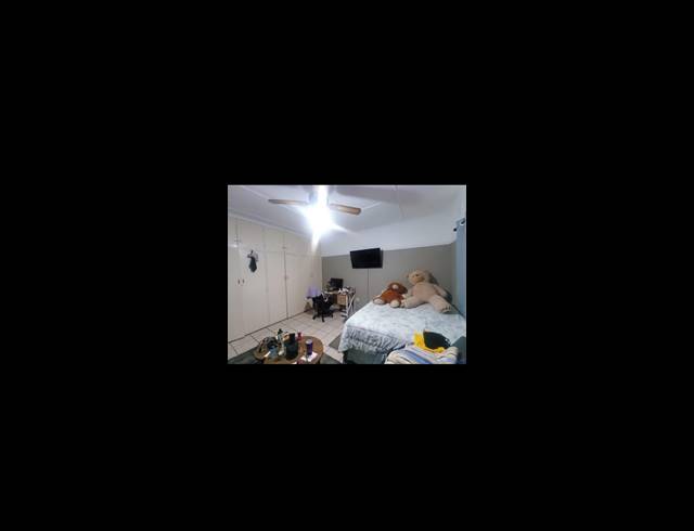 2 BEDROOM FLAT FOR SALE IN SCOTTSVILLE